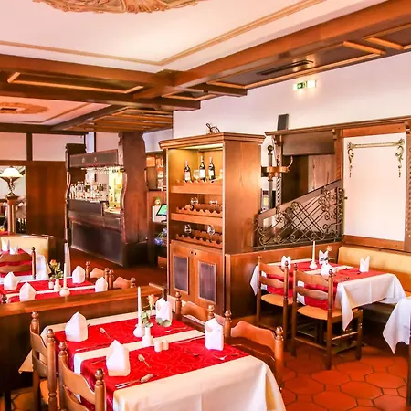 Centurio Hotell 3*